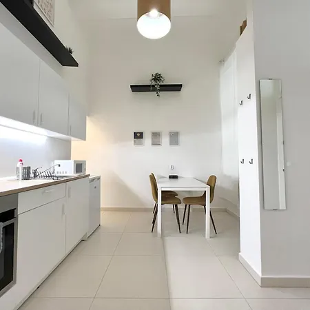 Better Than Baross4 *