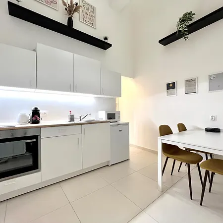 Apartment Better Than Baross4 *