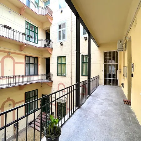 Better Than Baross4 Apartment *
